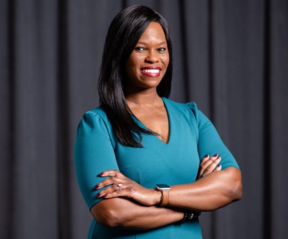 Maureen Evans Headshot